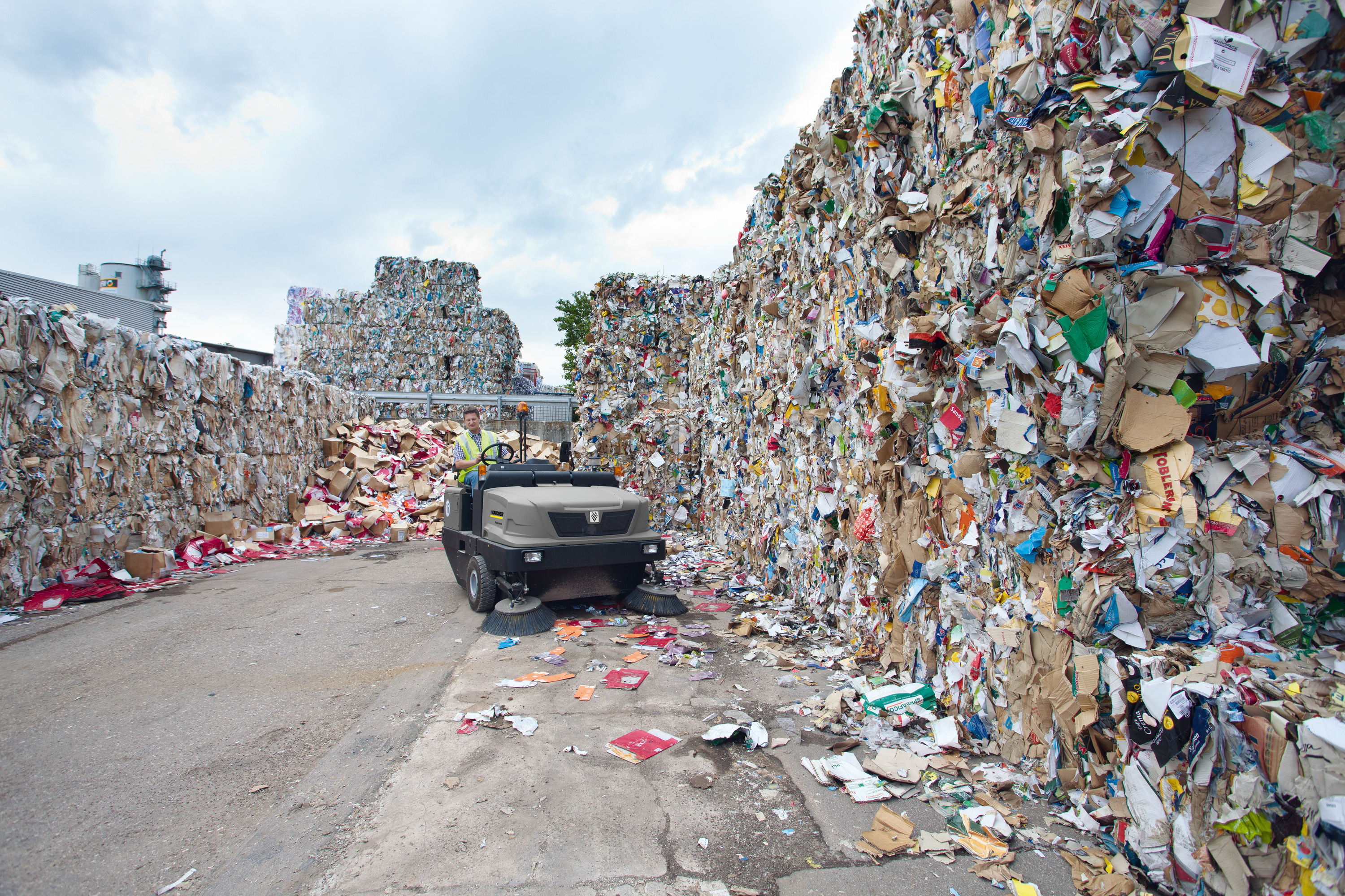 Kärcher Varredeira com Aspiração KM 170/600 R GLP