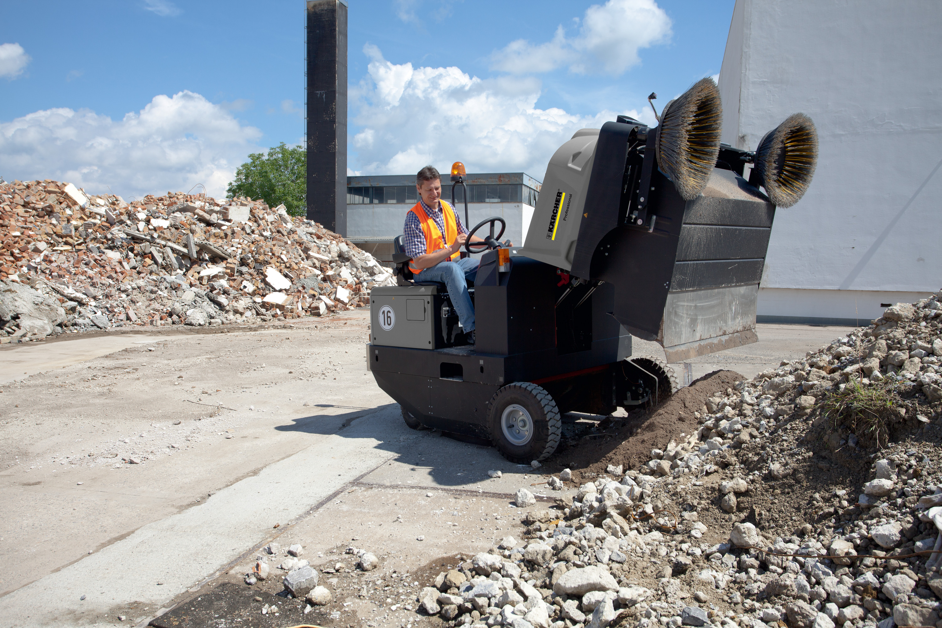 Kärcher Varredeira com Aspiração KM 170/600 R GLP