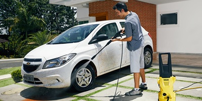 Como lavar carros com pouca água lavadora de alta pressão